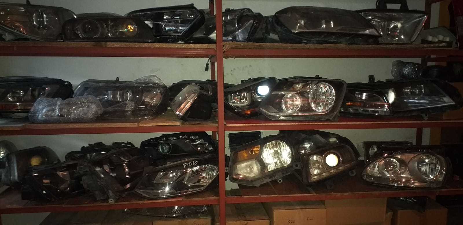 Volkswagen Transporter 2009-2014 Çıkma Yedek Far